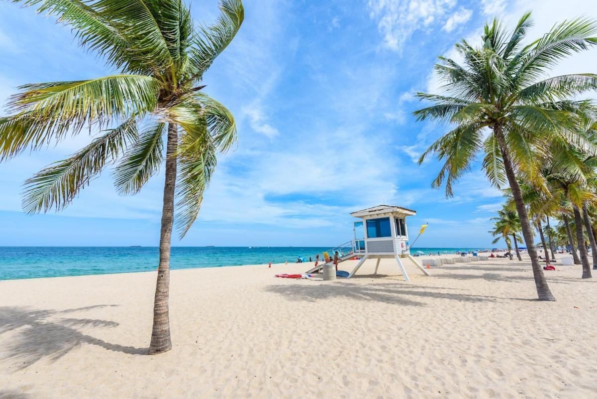 Beach Estate Las Olas Beach Best Location フォート・ローダーデール エクステリア 写真